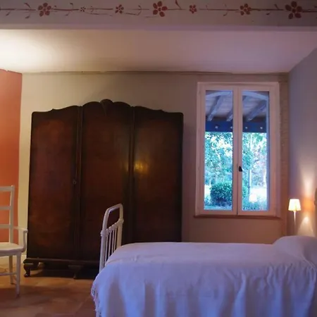 Ferme Avec Grand Balet Holiday home Castelsarrasin